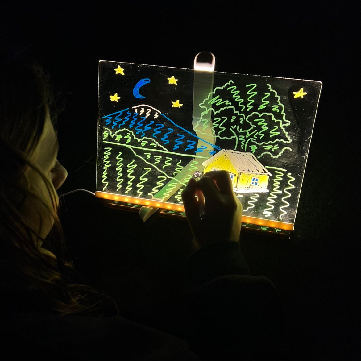LuniBoard – Planche à dessin lumineuse